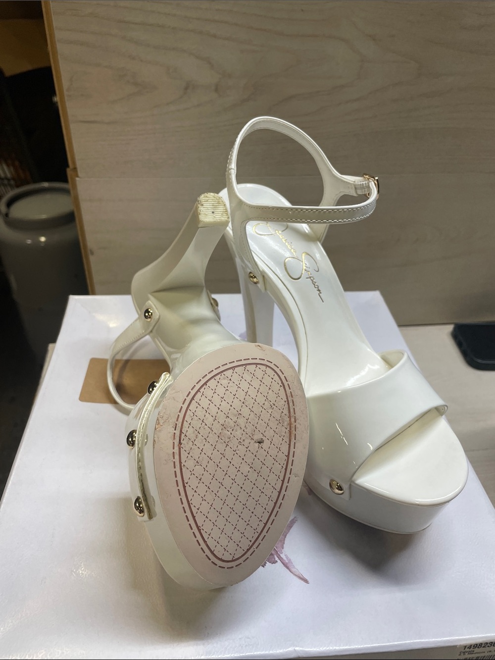 Jessica Simpson White Patent Platform Heels with Gold Accents #649